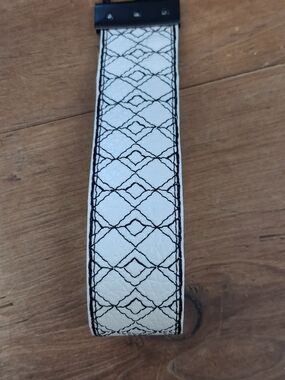 White Quilted Pattern Leather Belt with Black Stitching